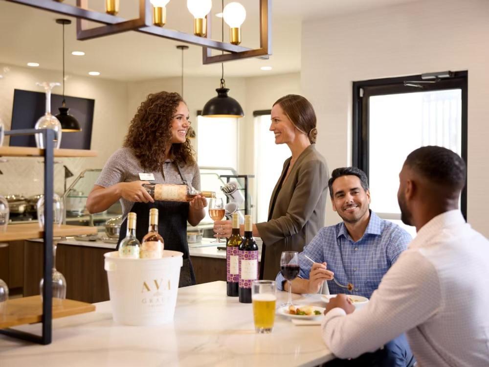 Staybridge Suites Southgate - Detroit Area מראה חיצוני תמונה